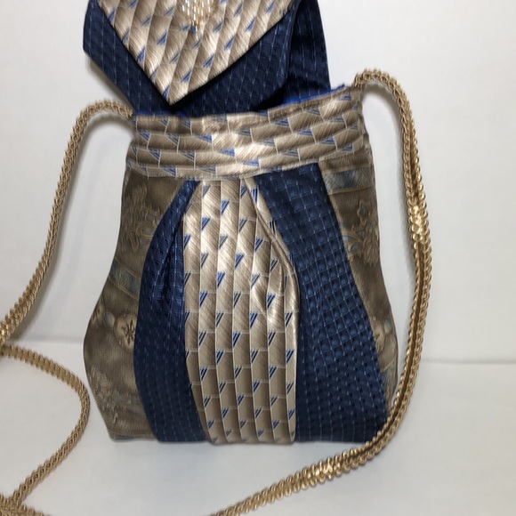 SMALL BAG/NECKTIES CUSTOM MADE - Picture 3 of 9